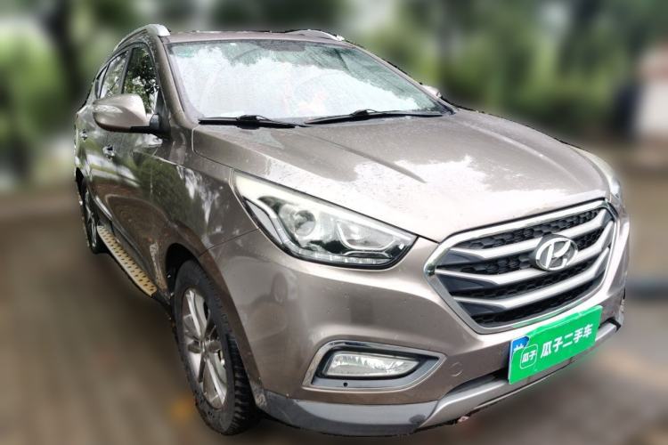 Used Hyundai ix35 2015 2.0L Automatic 2WD Smart Version China V Standard Front Right 45 Deg