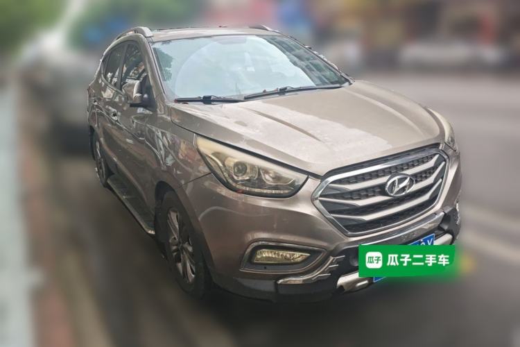 Used Hyundai ix35 2015 2.0L Automatic 2WD Smart Type China IV Front Right 45 Deg