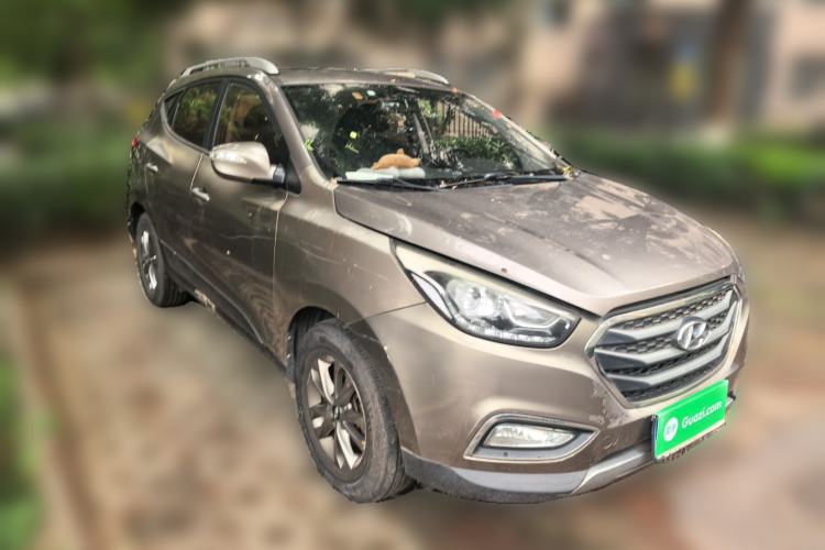 Used Hyundai ix35 2015 2.0L Automatic 2WD Comfort Edition China V Standard Front Right 45 Deg