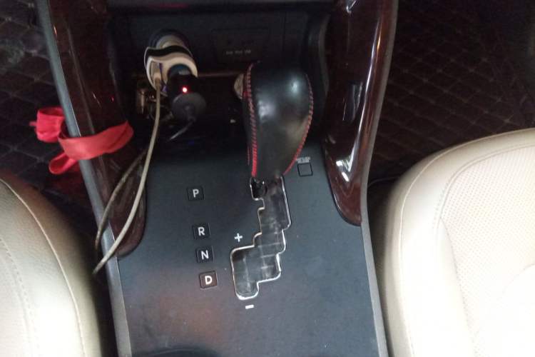 Used Hyundai ix35 2015 2.0L Automatic 2WD Smart Version China V Standard Gear Lever