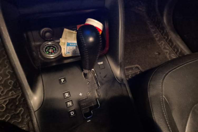 Used Hyundai ix35 2015 2.0L Automatic 2WD Smart Version China V Standard Gear Lever