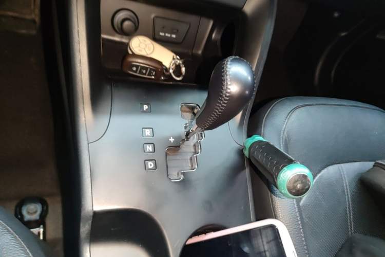 Used Hyundai ix35 2015 2.0L Automatic 2WD Smart Version China V Standard Gear Lever