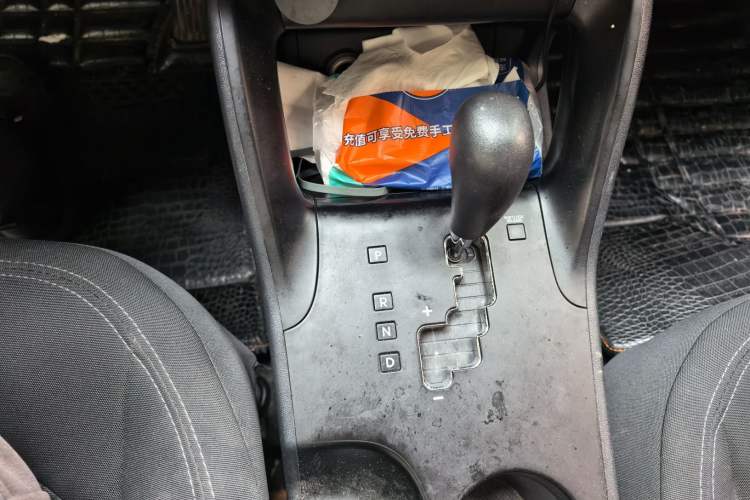 Used Hyundai ix35 2015 2.0L Automatic 2WD Comfort Edition China V Standard Gear Lever