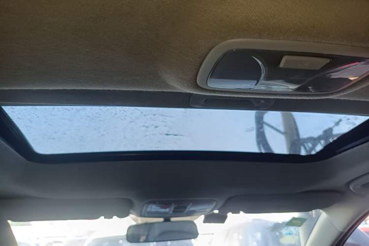 Used Hyundai ix35 2015 2.0L Automatic 2WD Smart Version China V Standard Headliner