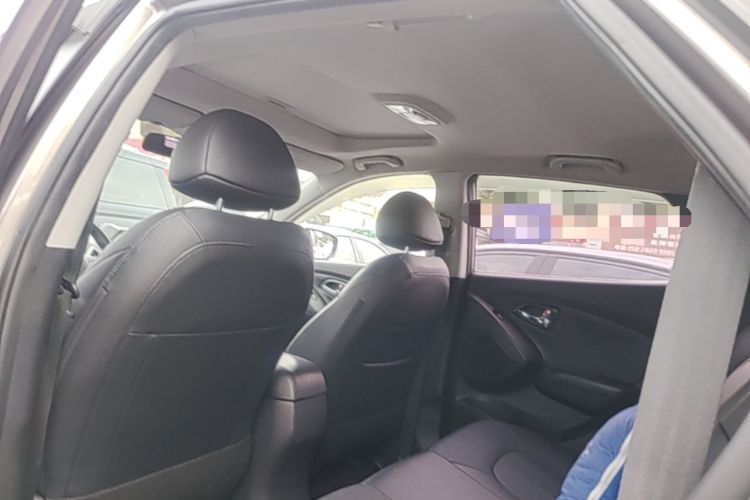 Used Hyundai ix35 2015 2.0L Automatic 2WD Smart Type China IV Headliner