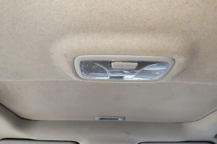 Used Hyundai ix35 2015 2.0L Automatic 2WD Smart Type China IV Headliner