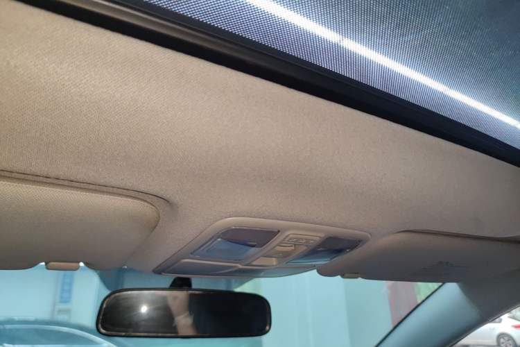 Used Hyundai ix35 2015 2.0L Automatic 2WD Smart Version China V Standard Headliner