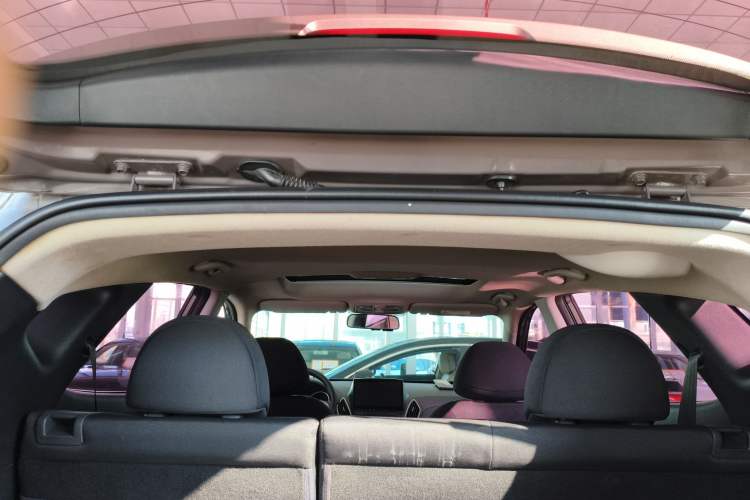 Used Hyundai ix35 2015 2.0L Automatic 2WD Comfort Edition China V Standard Headliner
