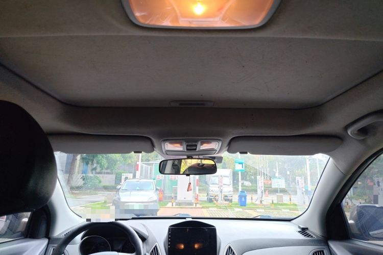 Used Hyundai ix35 2015 2.0L Automatic 2WD Comfort Edition China V Standard Headliner