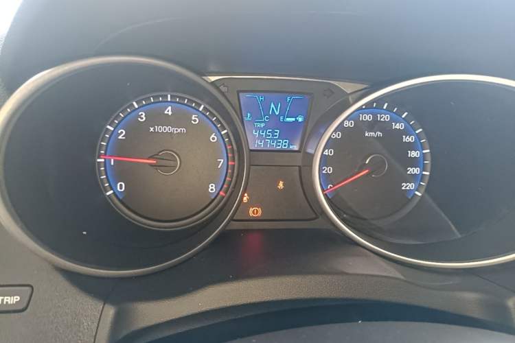 Used Hyundai ix35 2015 2.0L Automatic 2WD Smart Version China V Standard Instrument Cluster