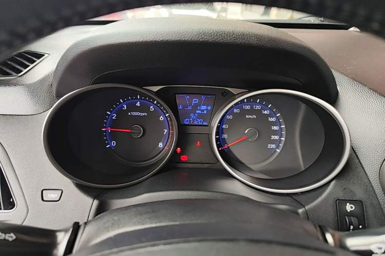 Used Hyundai ix35 2015 2.0L Automatic 2WD Smart Type China IV Instrument Cluster