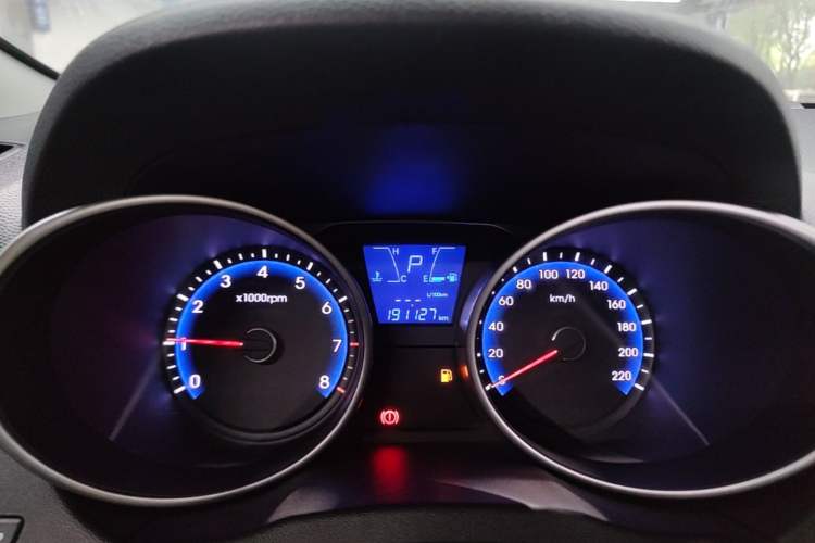 Used Hyundai ix35 2015 2.0L Automatic 2WD Smart Version China V Standard Instrument Cluster