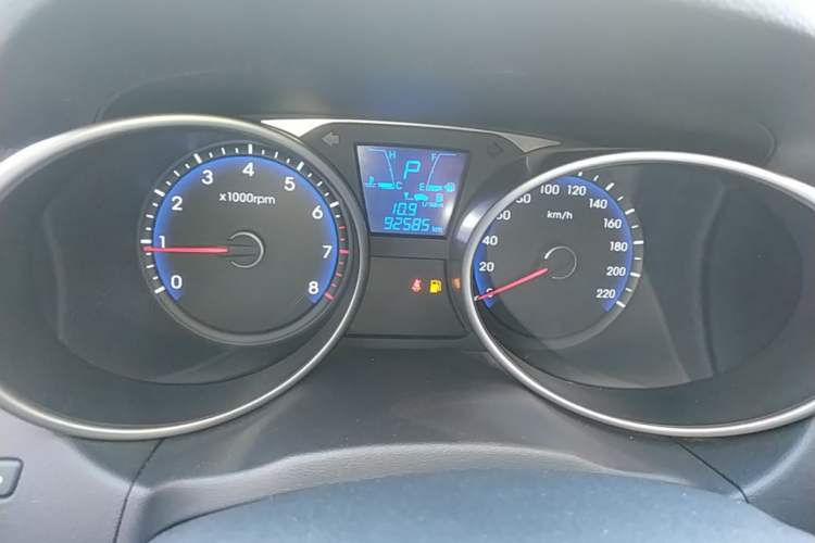 Used Hyundai ix35 2015 2.0L Automatic 2WD Smart Type China IV Instrument Cluster