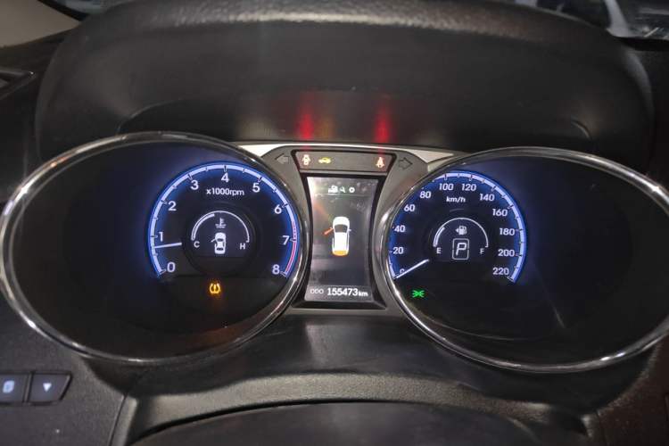 Used Hyundai ix35 2015 2.0L Automatic Two-Wheel Drive Leading Trim China IV Standard Instrument Cluster