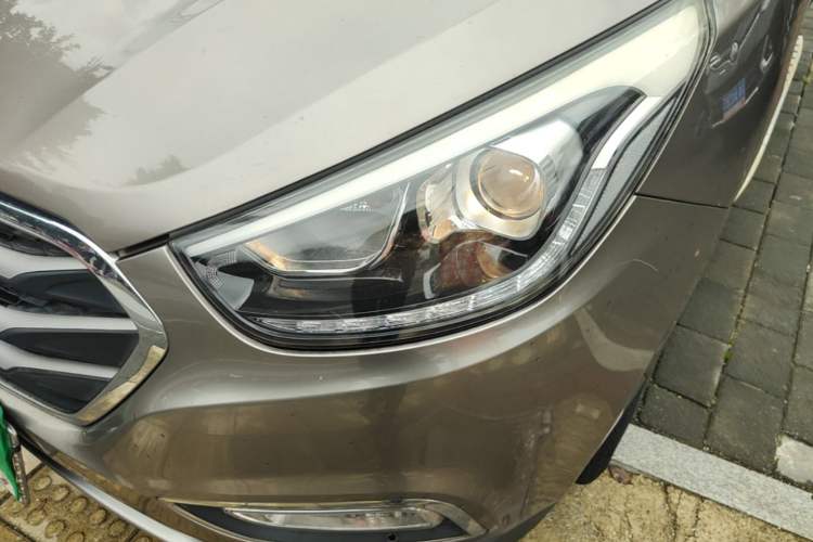 Used Hyundai ix35 2015 2.0L Automatic 2WD Smart Type China IV Left Front Headlight