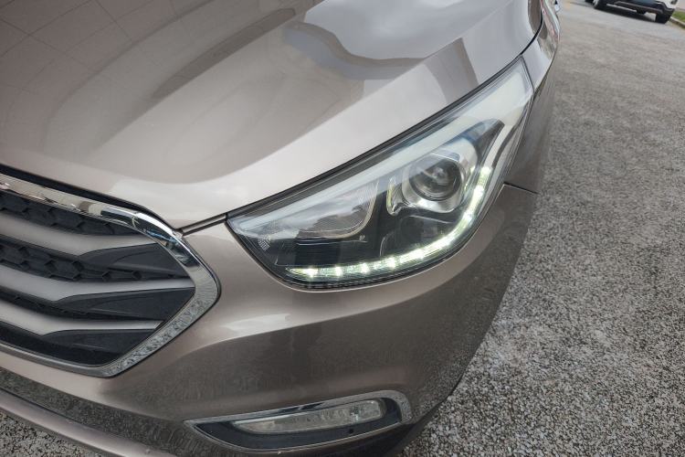 Used Hyundai ix35 2015 2.0L Automatic 2WD Smart Type China IV Left Front Headlight