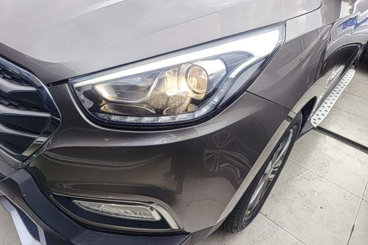 Used Hyundai ix35 2015 2.0L Automatic 2WD Smart Type China IV Left Front Headlight