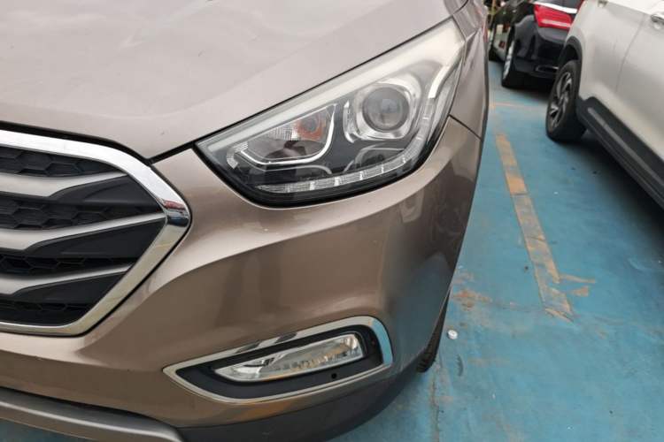 Used Hyundai ix35 2015 2.0L Automatic 2WD Smart Type China IV Left Front Headlight