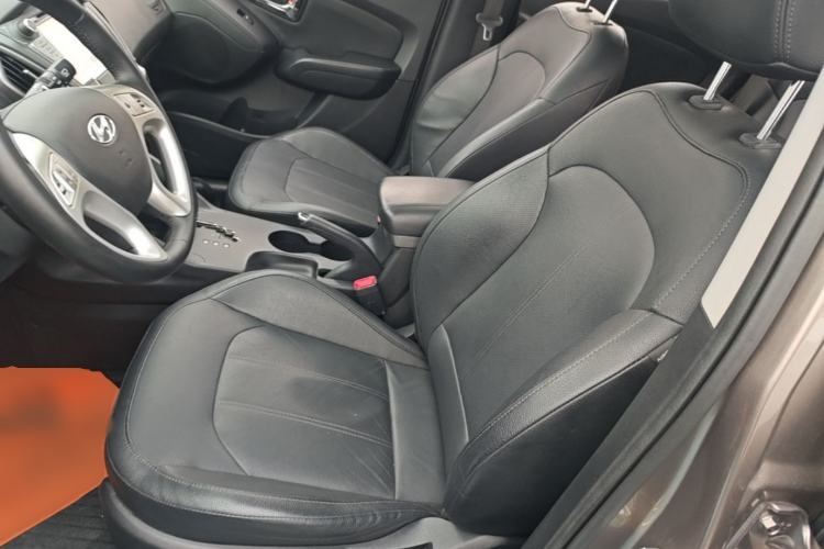Used Hyundai ix35 2015 2.0L Automatic 2WD Smart Type China IV Left Front Seat
