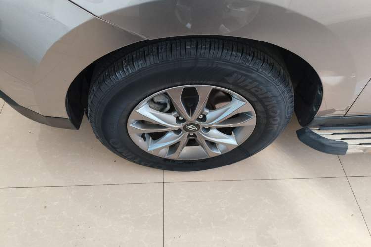 Used Hyundai ix35 2015 2.0L Automatic 2WD Comfort Edition China V Standard Left Front Wheel Hub