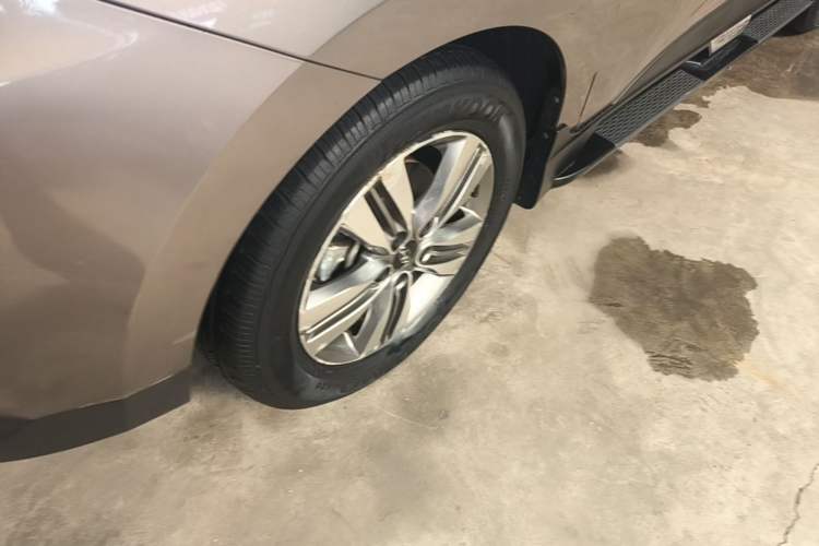 Used Hyundai ix35 2015 2.0L Automatic Two-Wheel Drive Leading Trim China V Standard Left Front Wheel Hub