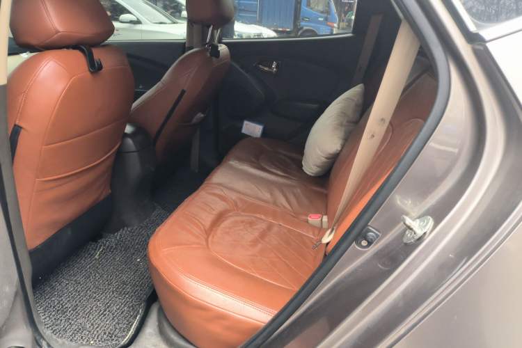 Used Hyundai ix35 2015 2.0L Automatic 2WD Comfort Edition China IV Standard Left Rear Seat