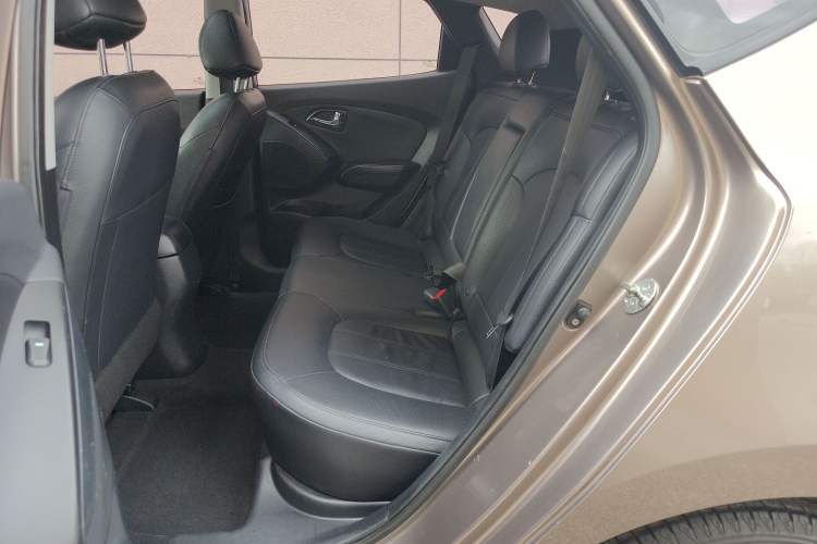 Used Hyundai ix35 2015 2.0L Automatic 2WD Smart Type China IV Left Rear Seat