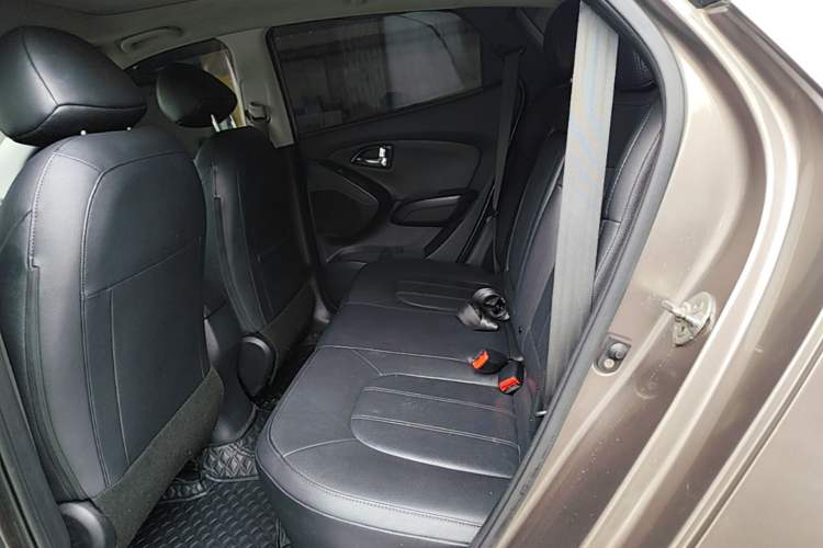 Used Hyundai ix35 2015 2.0L Automatic 2WD Smart Type China IV Left Rear Seat