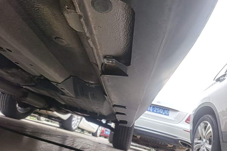 Used Hyundai ix35 2015 2.0L Automatic 2WD Smart Type China IV Left Side Sill