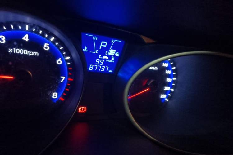 Used Hyundai ix35 2015 2.0L Automatic 2WD Smart Version China V Standard Odometer Close Up