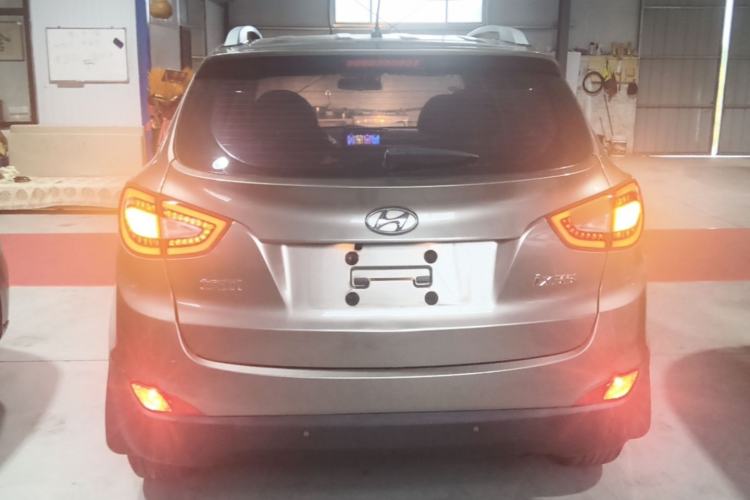 Used Hyundai ix35 2015 2.0L Automatic 2WD Smart Version China V Standard Rear