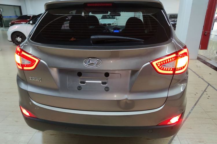 Used Hyundai ix35 2015 2.0L Automatic 2WD Smart Version China V Standard Rear