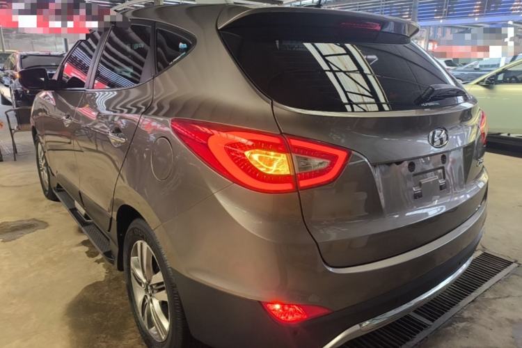 Used Hyundai ix35 2015 2.0L Automatic Two-Wheel Drive Leading Trim China V Standard Rear Left 45 Deg