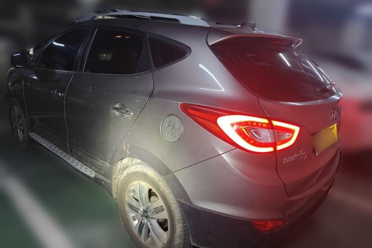 Used Hyundai ix35 2015 2.0L Automatic Two-Wheel Drive Leading Trim China IV Standard Rear Left 45 Deg
