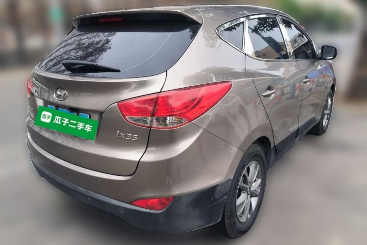 Used Hyundai ix35 2015 2.0L Automatic 2WD Comfort Edition China IV Standard Rear Right 45 Deg