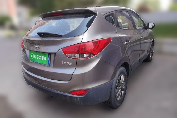 Used Hyundai ix35 2015 2.0L Manual Two-Wheel Drive Comfort Version China V Standard Rear Right 45 Deg