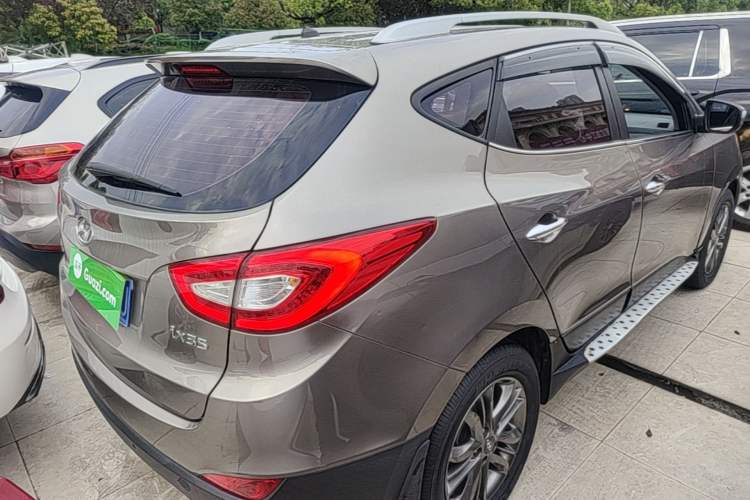 Used Hyundai ix35 2015 2.0L Automatic 2WD Smart Type China IV Rear Right 45 Deg