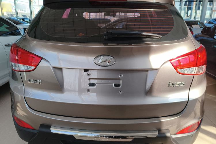 Used Hyundai ix35 2015 2.0L Automatic 2WD Comfort Edition China V Standard Rear