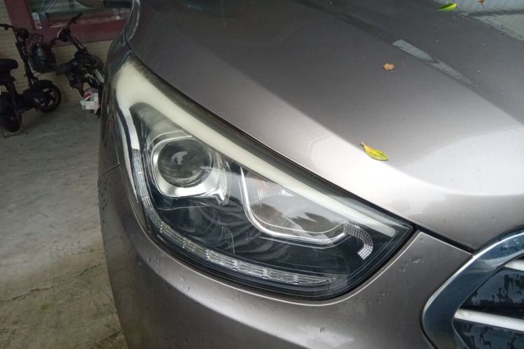 Used Hyundai ix35 2015 2.0L Automatic 2WD Smart Version China V Standard Right Front Headlight