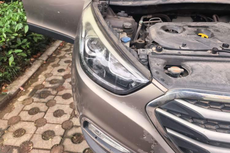 Used Hyundai ix35 2015 2.0L Automatic 2WD Comfort Edition China V Standard Right Front Headlight