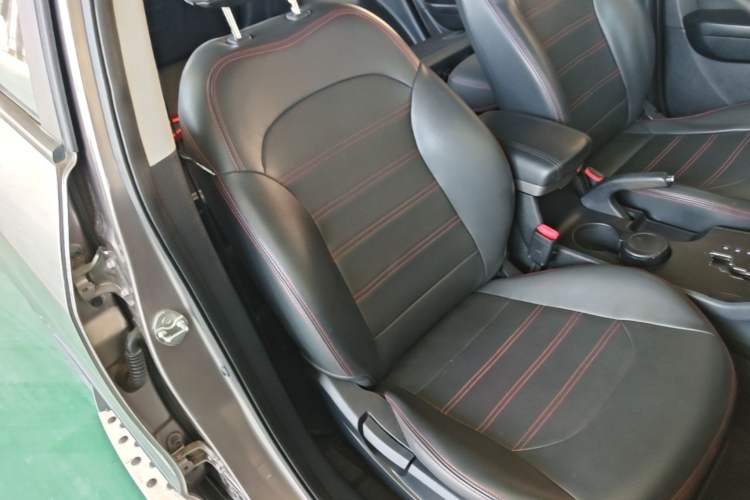 Used Hyundai ix35 2015 2.0L Automatic 2WD Comfort Edition China V Standard Right Front Seat