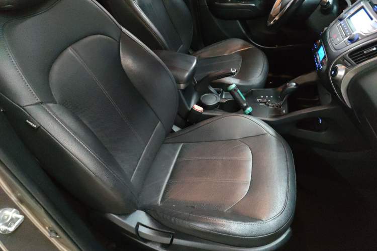 Used Hyundai ix35 2015 2.0L Automatic 2WD Smart Version China V Standard Right Front Seat