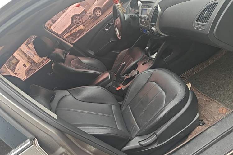 Used Hyundai ix35 2015 2.0L Automatic 2WD Smart Version China V Standard Right Front Seat