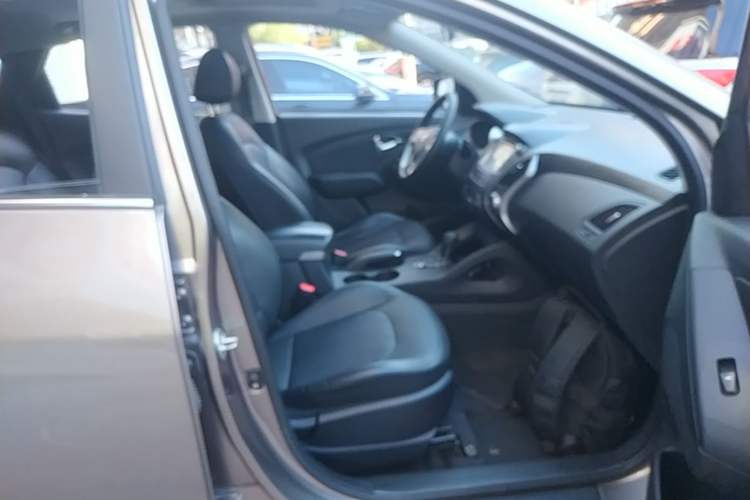 Used Hyundai ix35 2015 2.0L Automatic 2WD Smart Type China IV Right Front Seat