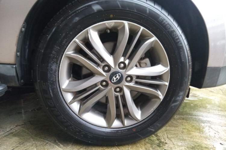 Used Hyundai ix35 2015 2.0L Automatic 2WD Smart Version China V Standard Right Front Wheel Hub