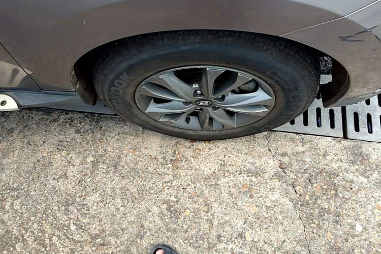 Used Hyundai ix35 2015 2.0L Automatic 2WD Comfort Edition China IV Standard Right Front Wheel Hub