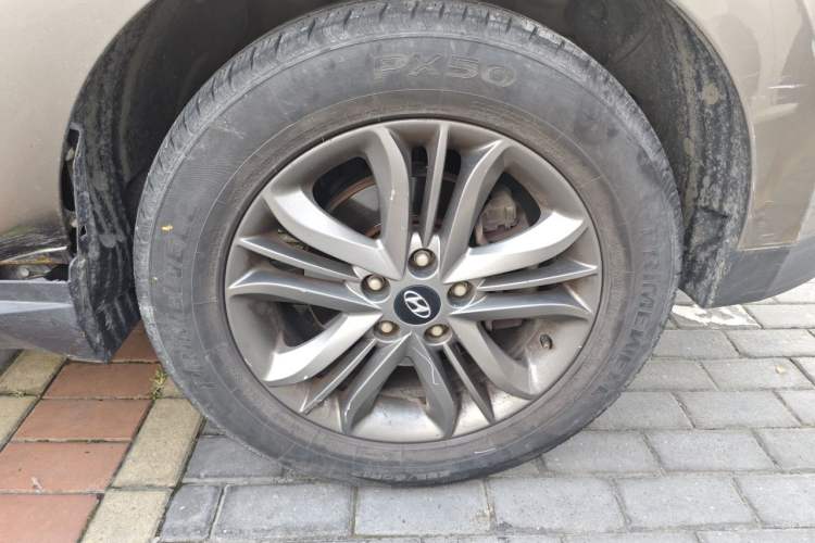 Used Hyundai ix35 2015 2.0L Automatic 2WD Smart Version China V Standard Right Front Wheel Hub