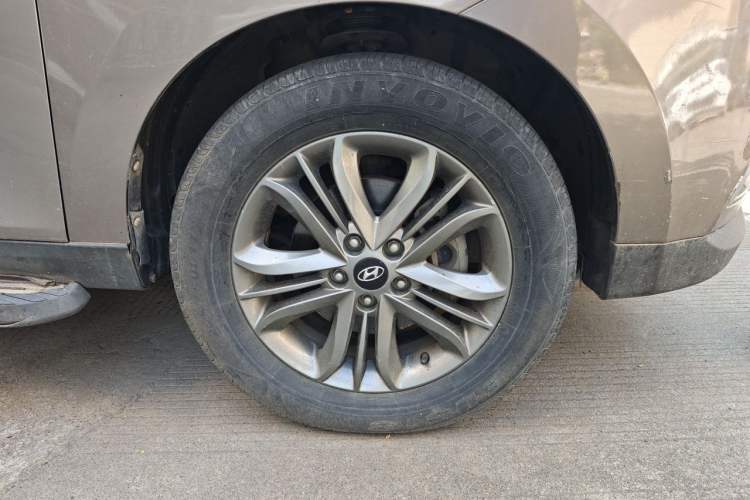 Used Hyundai ix35 2015 2.0L Automatic 2WD Smart Type China IV Right Front Wheel Hub