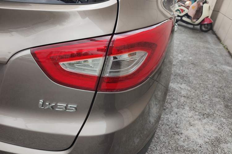 Used Hyundai ix35 2015 2.0L Automatic 2WD Smart Type China IV Right Rear Taillight