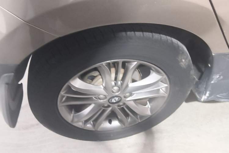 Used Hyundai ix35 2015 2.0L Automatic 2WD Smart Version China V Standard Right Rear Wheel Hub